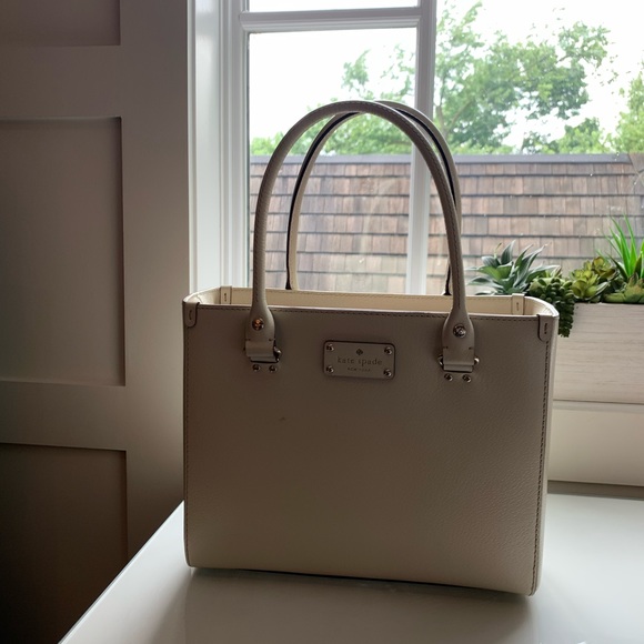 Kate Spade Handbag - Picture 1 of 3